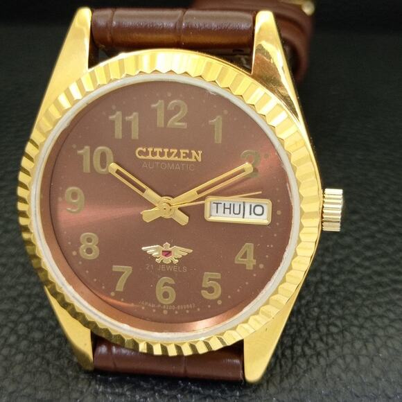 Vintage 1983 Citizen Automatic Mens Gold Watch W/daydate & Brown accents - Picture 3 of 10